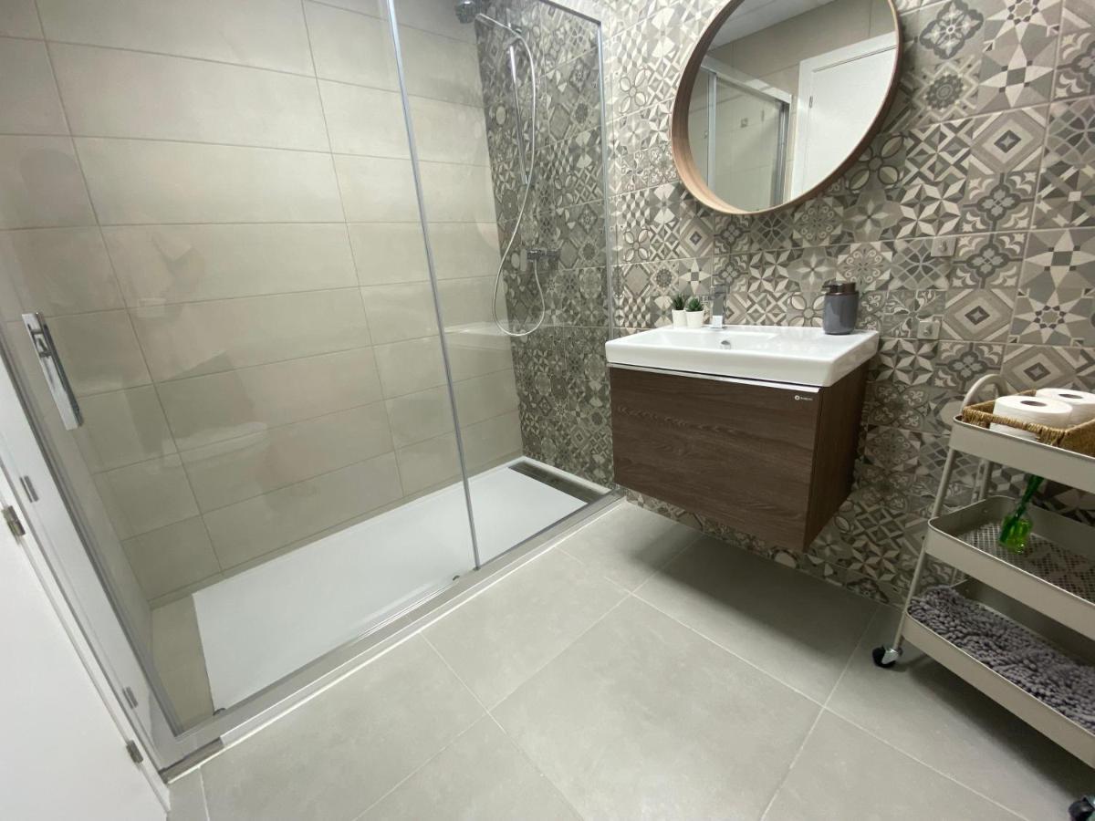 Bonito Apartamento De 2 Habitaciones Con Terraza Μάλαγα Εξωτερικό φωτογραφία